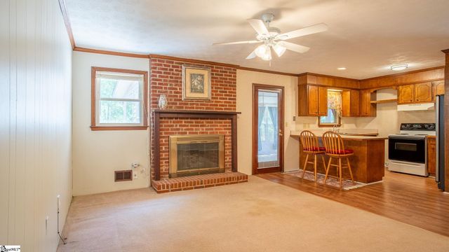 620 Creighton Drive, Taylors, SC 29687