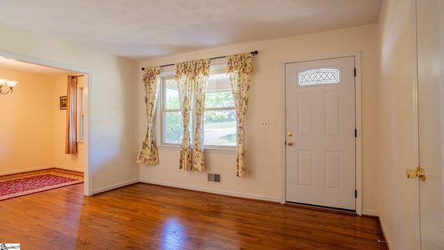 620 Creighton Drive, Taylors, SC 29687