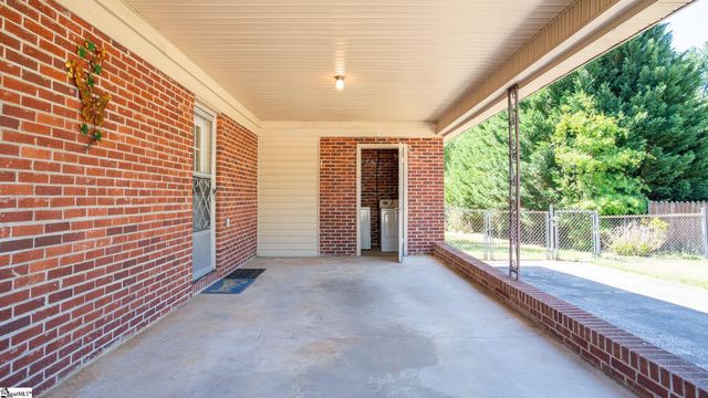620 Creighton Drive, Taylors, SC 29687