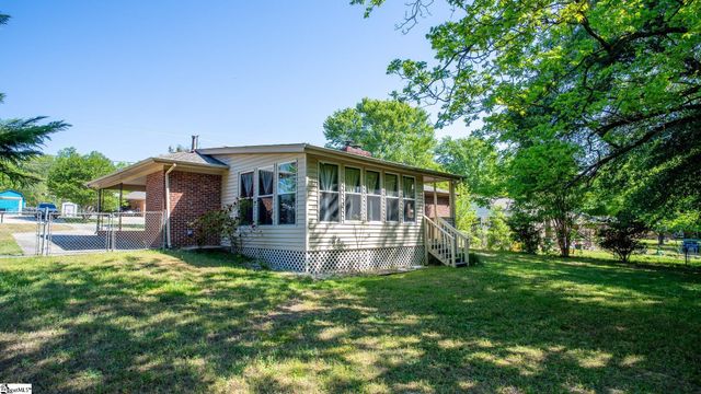 620 Creighton Drive, Taylors, SC 29687