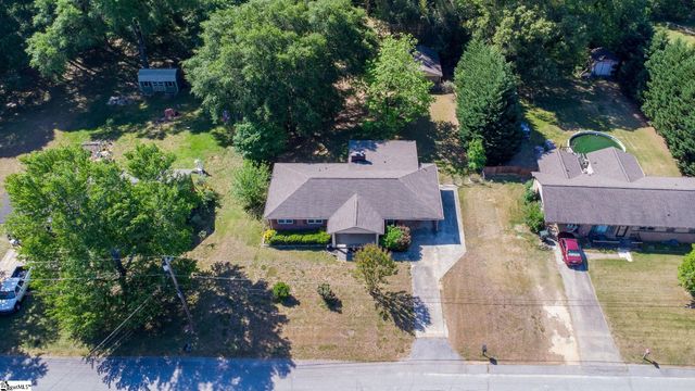 620 Creighton Drive, Taylors, SC 29687