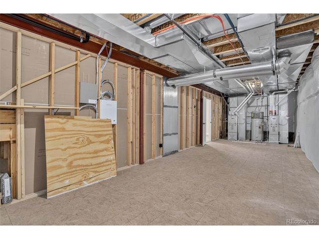 5650 W Quincy Ave 31, Denver, CO 80235