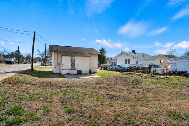 29 Humbert Street, Seneca, SC 29678