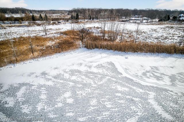 00 Johns Road, South Lyon, MI 48178