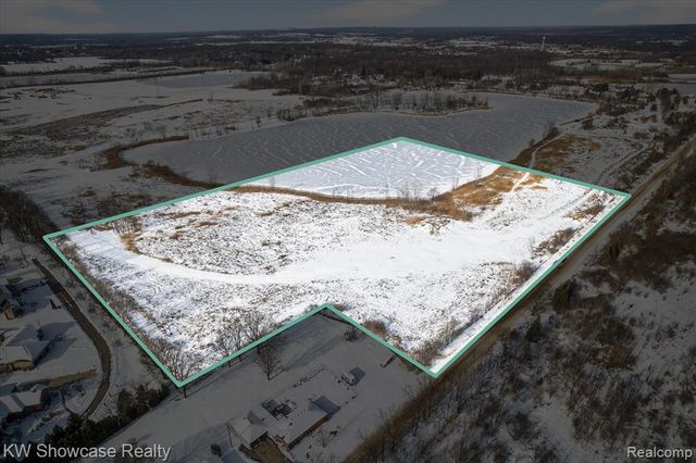 00 Johns Road, South Lyon, MI 48178