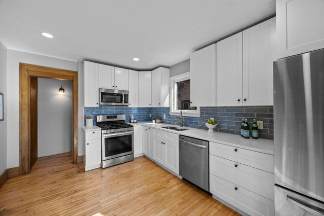 4032 Grand Avenue S, Minneapolis, MN 55409