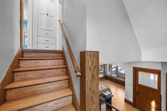 4032 Grand Avenue S, Minneapolis, MN 55409