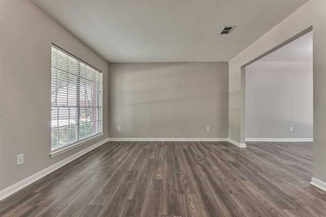 23 Ridgecross Place, The Woodlands, TX 77381