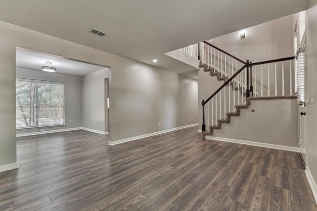 23 Ridgecross Place, The Woodlands, TX 77381