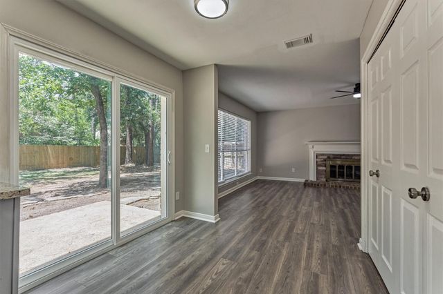 23 Ridgecross Place, The Woodlands, TX 77381