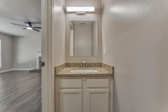 23 Ridgecross Place, The Woodlands, TX 77381
