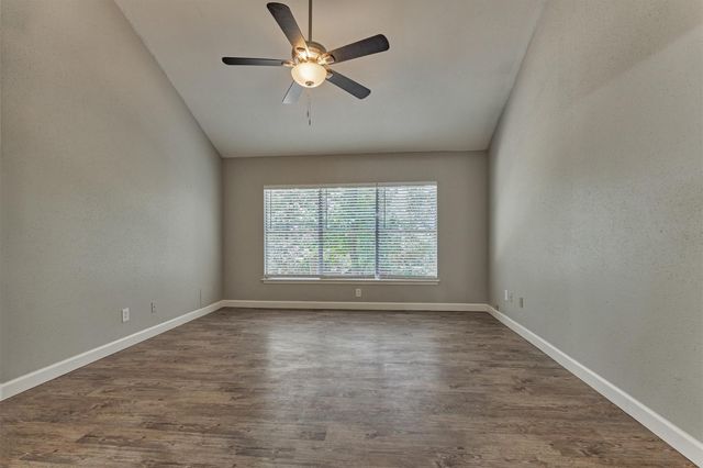 23 Ridgecross Place, The Woodlands, TX 77381