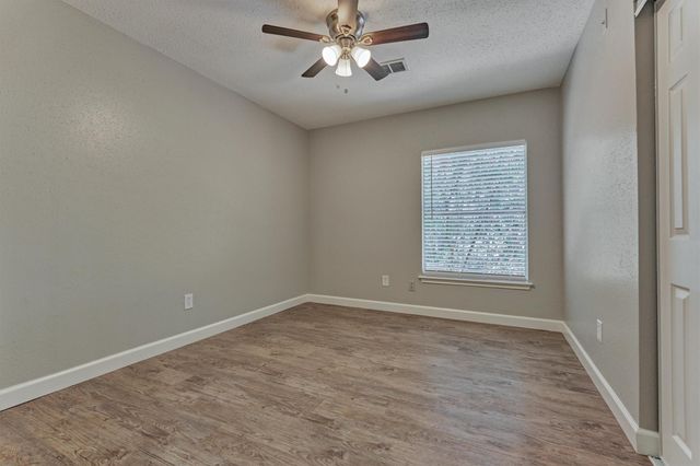 23 Ridgecross Place, The Woodlands, TX 77381