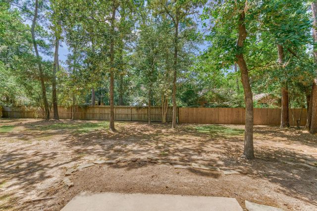 23 Ridgecross Place, The Woodlands, TX 77381