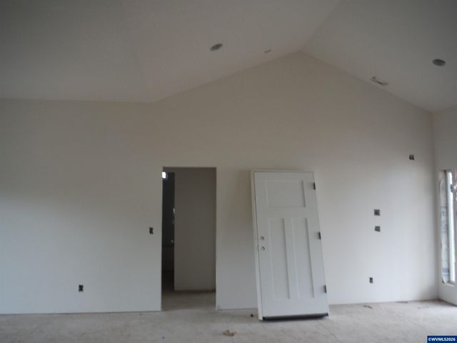 212 NE Broadway St, Sublimity, OR 97385