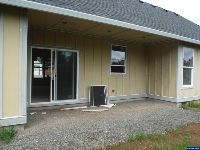 212 NE Broadway St, Sublimity, OR 97385
