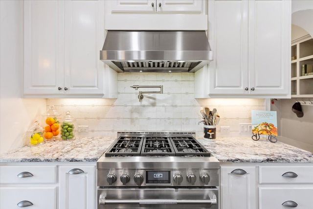 2501 Woodbine CIR, Georgetown, TX 78628
