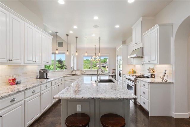 2501 Woodbine CIR, Georgetown, TX 78628