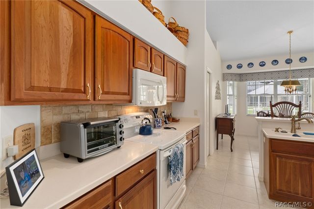 2786 N Canterbury Lake Drive, Hernando, FL 34442