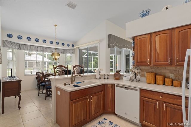 2786 N Canterbury Lake Drive, Hernando, FL 34442