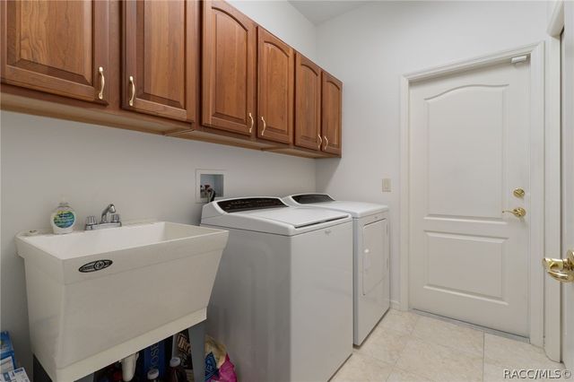 2786 N Canterbury Lake Drive, Hernando, FL 34442