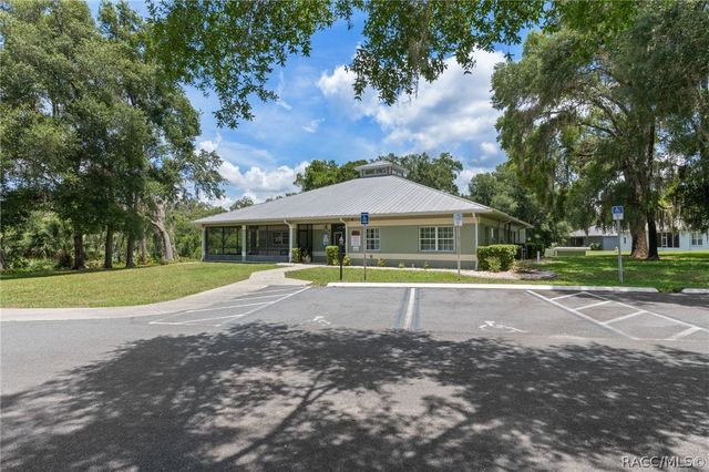 2786 N Canterbury Lake Drive, Hernando, FL 34442