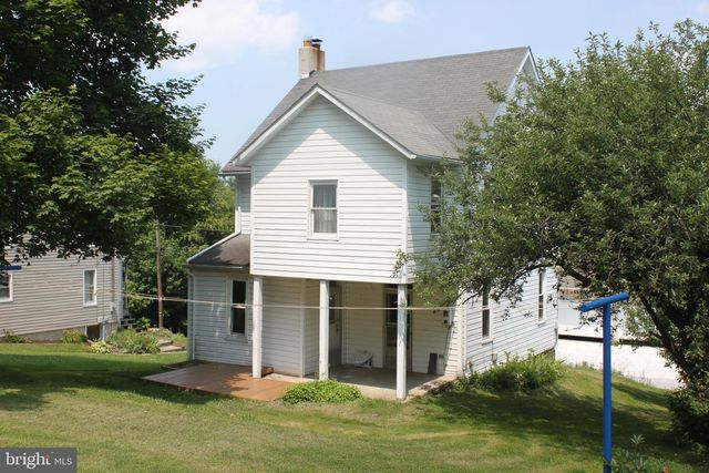 58 HIGH ST, Felton, PA 17322