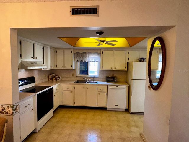 7040 COGNAC DRIVE 1, New Port Richey, FL 34653