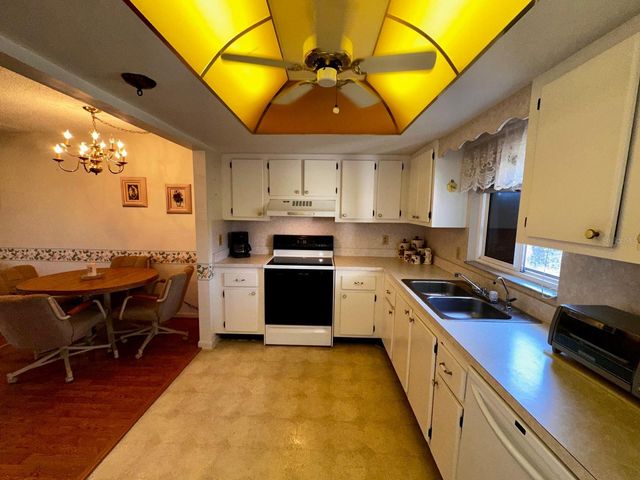 7040 COGNAC DRIVE 1, New Port Richey, FL 34653