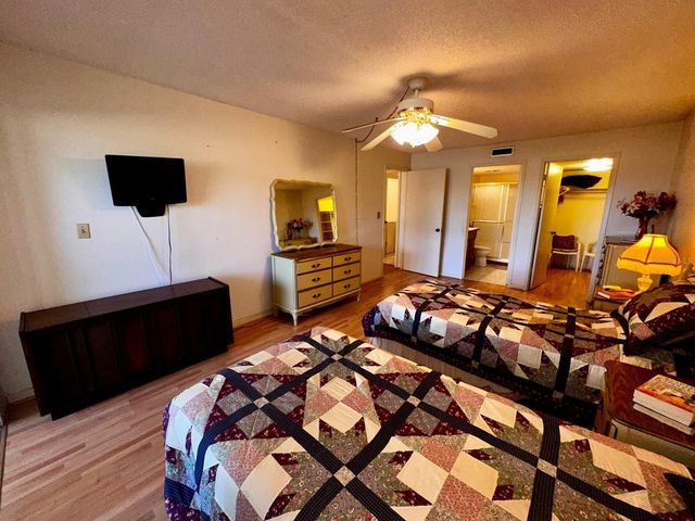 7040 COGNAC DRIVE 1, New Port Richey, FL 34653