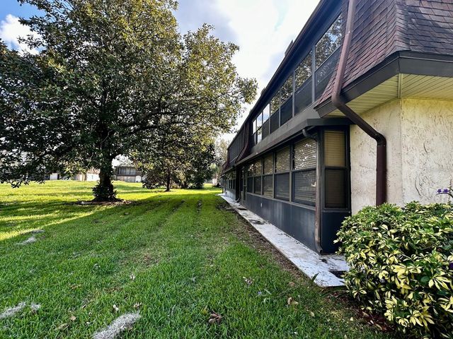 7040 COGNAC DRIVE 1, New Port Richey, FL 34653