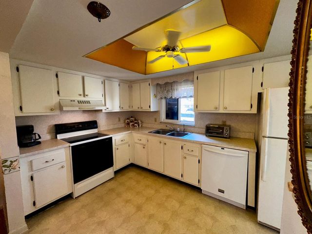 7040 COGNAC DRIVE 1, New Port Richey, FL 34653