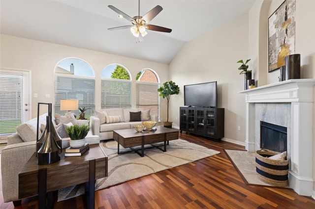 9750 Grassland Drive, Frisco, TX 75035