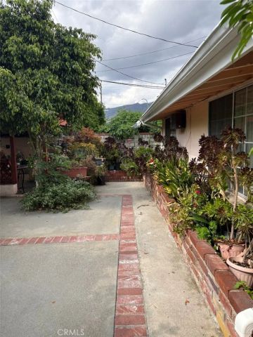 10237 Oro Vista, Sunland, CA 91040