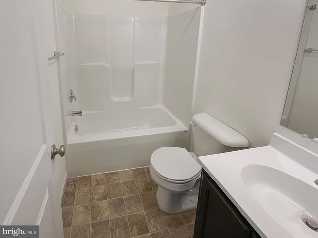 109 HOLSTEIN DR, Hanover, PA 17331