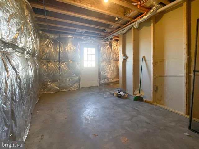 109 HOLSTEIN DR, Hanover, PA 17331