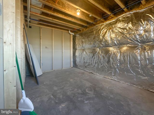 109 HOLSTEIN DR, Hanover, PA 17331