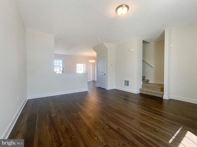 109 HOLSTEIN DR, Hanover, PA 17331