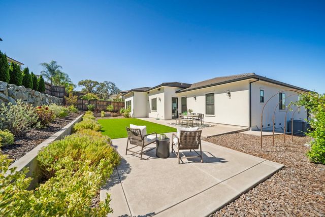 726 Sundahl Dr, Folsom, CA 95630
