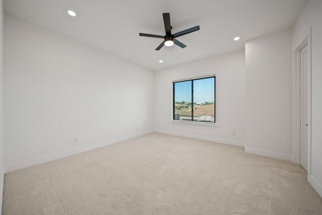 726 Sundahl Dr, Folsom, CA 95630