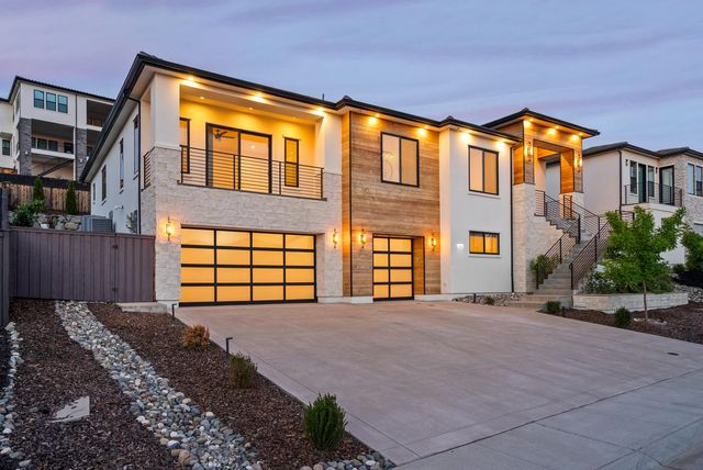 726 Sundahl Dr, Folsom, CA 95630