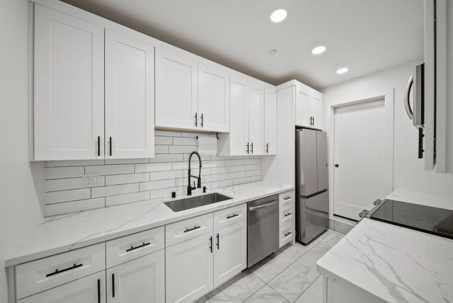 726 Sundahl Dr, Folsom, CA 95630
