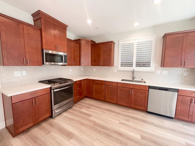 8385 Apothic Way, Sacramento, CA 95829