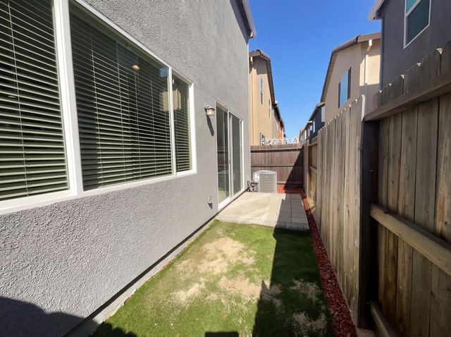 8385 Apothic Way, Sacramento, CA 95829