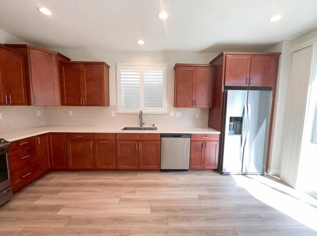 8385 Apothic Way, Sacramento, CA 95829