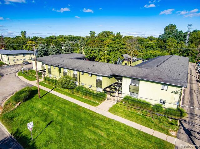 1050 N Adams Road 110, Birmingham, MI 48009