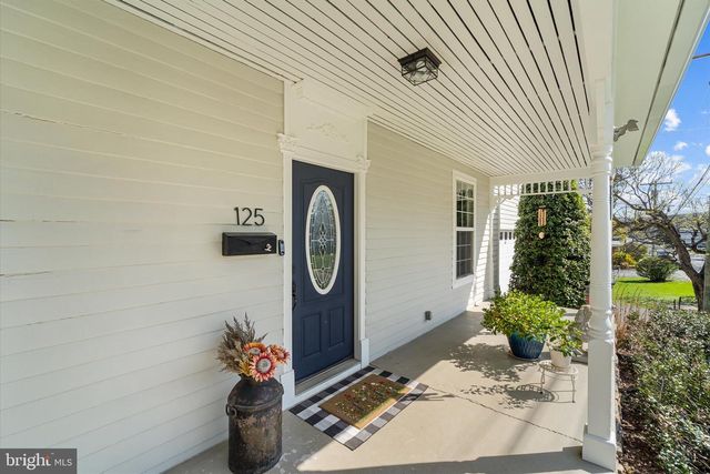 125 W 4TH ST, Front Royal, VA 22630