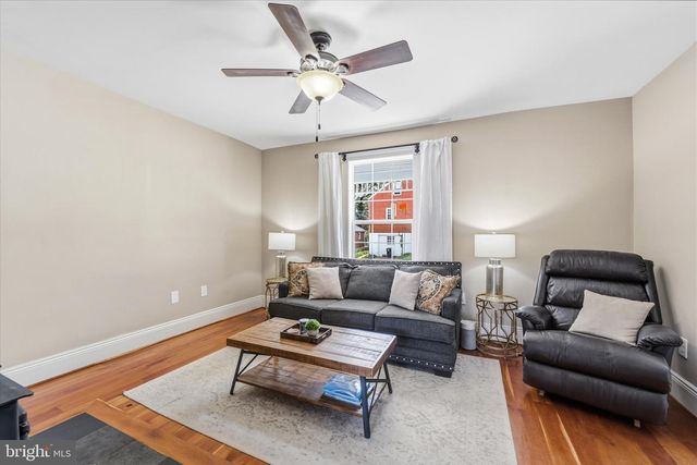 125 W 4TH ST, Front Royal, VA 22630