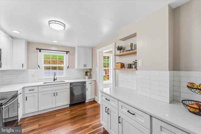 125 W 4TH ST, Front Royal, VA 22630