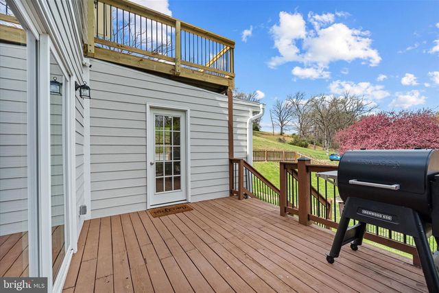 125 W 4TH ST, Front Royal, VA 22630